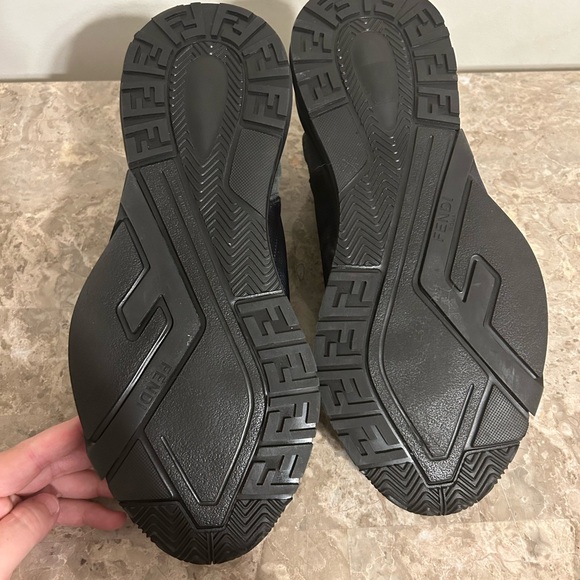 Fendi Flow Slip-on Moonlight - Picture 4 of 9